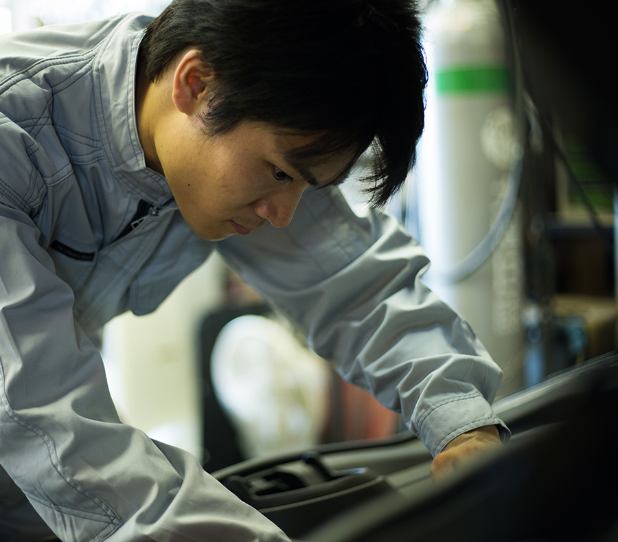 MAINTENANCE 自動車整備工場